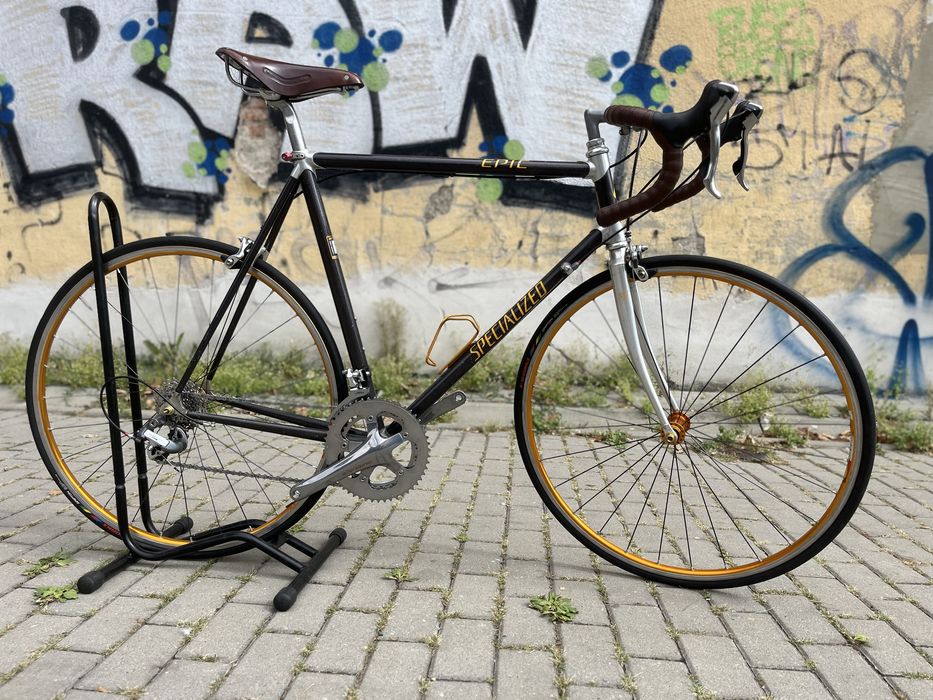 Specialized Epic, clasyk na carbonowych rurkach.