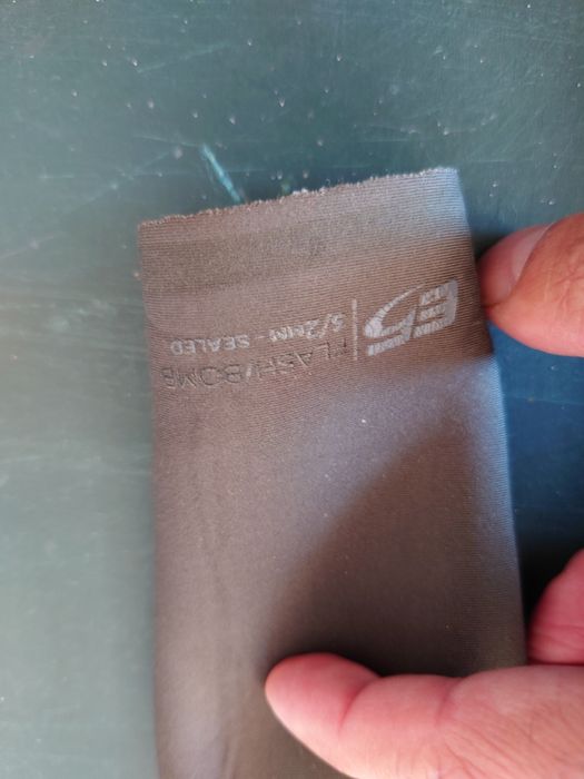 Fato de surf rip curl flash bomb 12 anos, 3.2