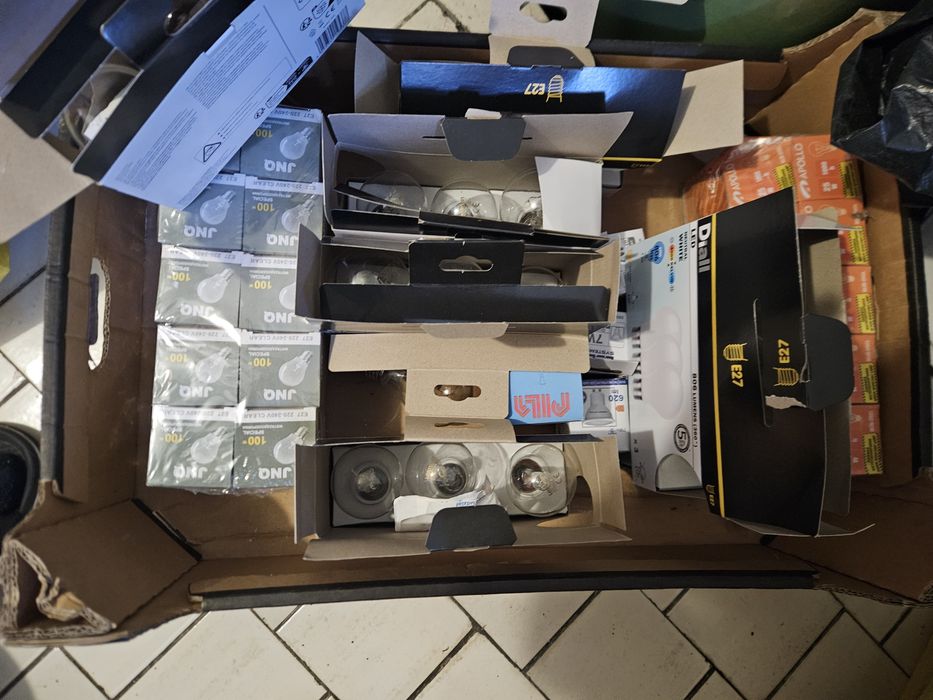 Żarówki różne zwykłe