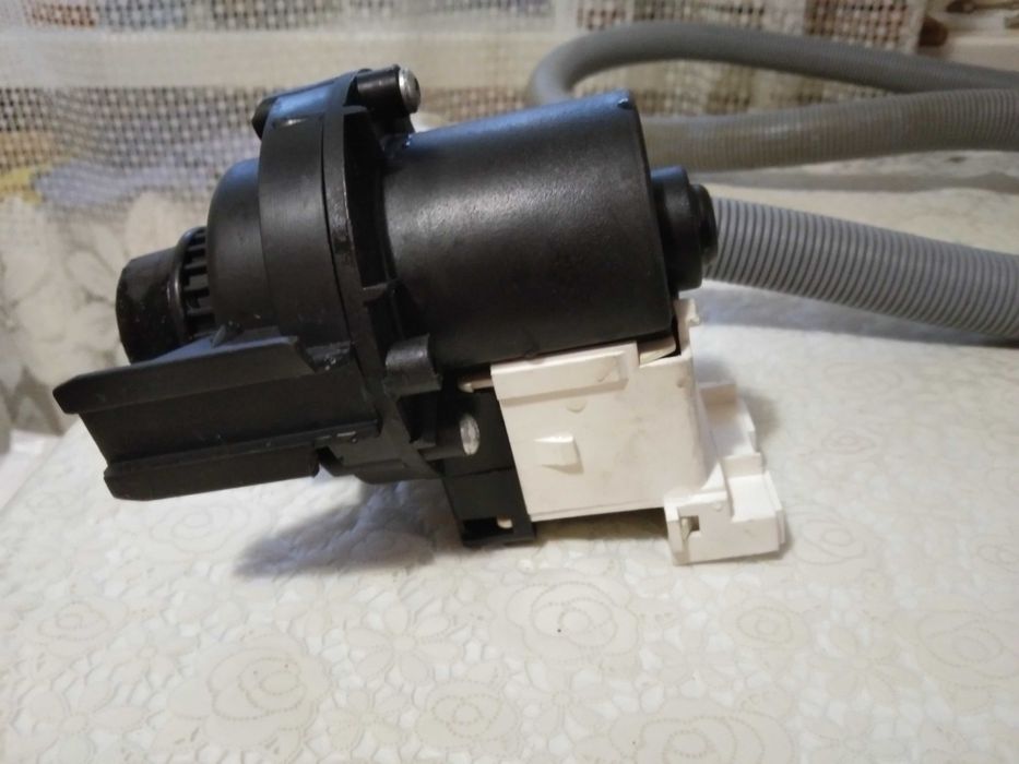 Насос(помпа) сливной для стиральной машины Electrolux EWT13620W