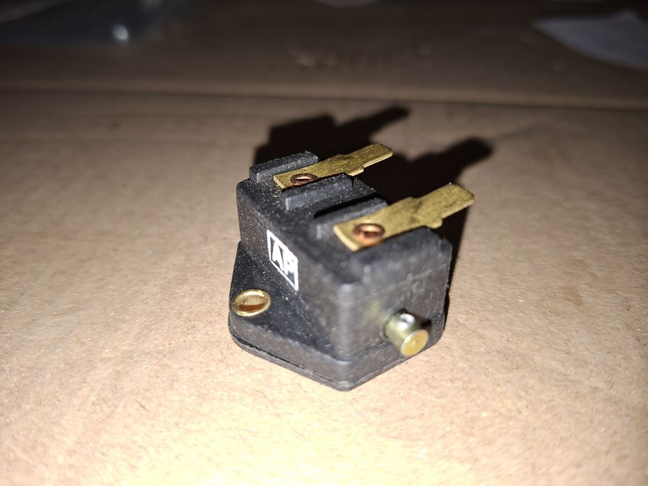 Nowy czujnik stopu wsk 125,175 shl wfm junak