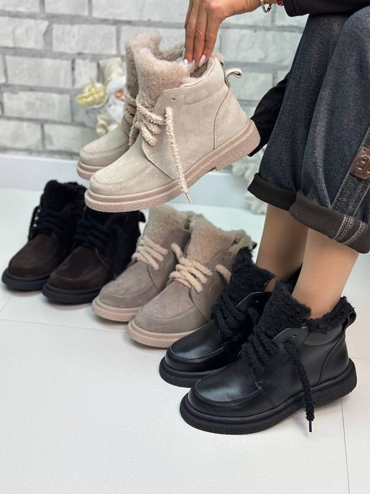 Жіночі шкіряні зимові черевики в кольорах