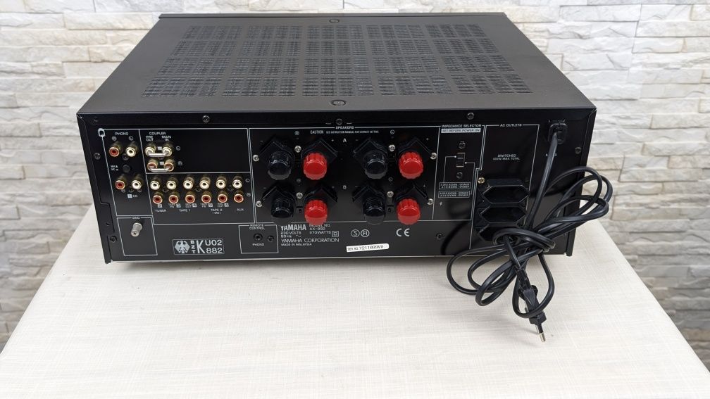 Yamaha AX-892 Flagowy model wzmacniacza stereo