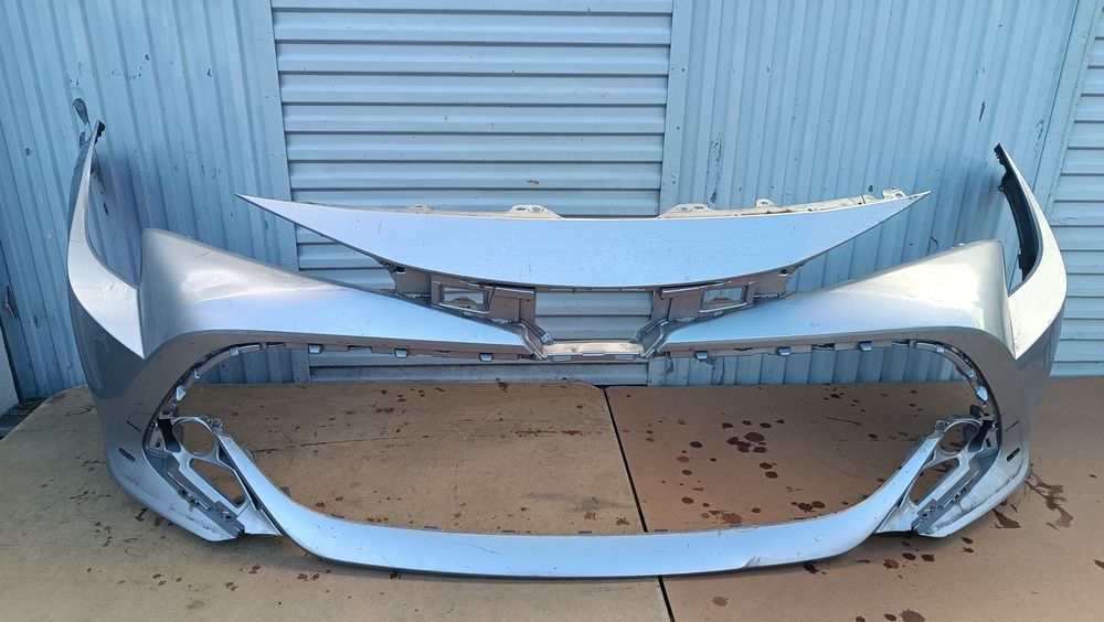 Vendo parachoque de frente Toyota Corolla híbrid ano 2018/22