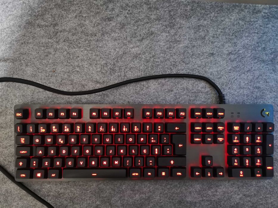 Logitech G415 Carbon