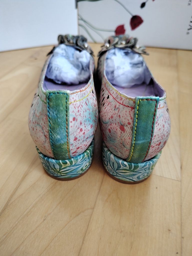Nowe półbuty Laura Vita - r.37/38