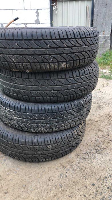R12 шины автомобильные
