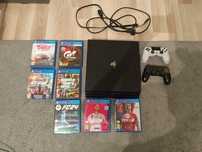 Ps4 pro 1 Tb +2 pady (jeden uszkodzony) + 7 gier