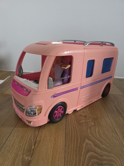 Kamper lalki Barbie