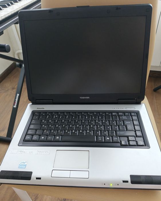 Toshiba Satelite L40 3Gb, T7500