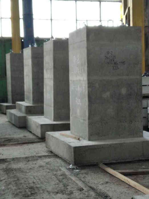 Железобетонные фундаментные блоки (М100) єВідновлення