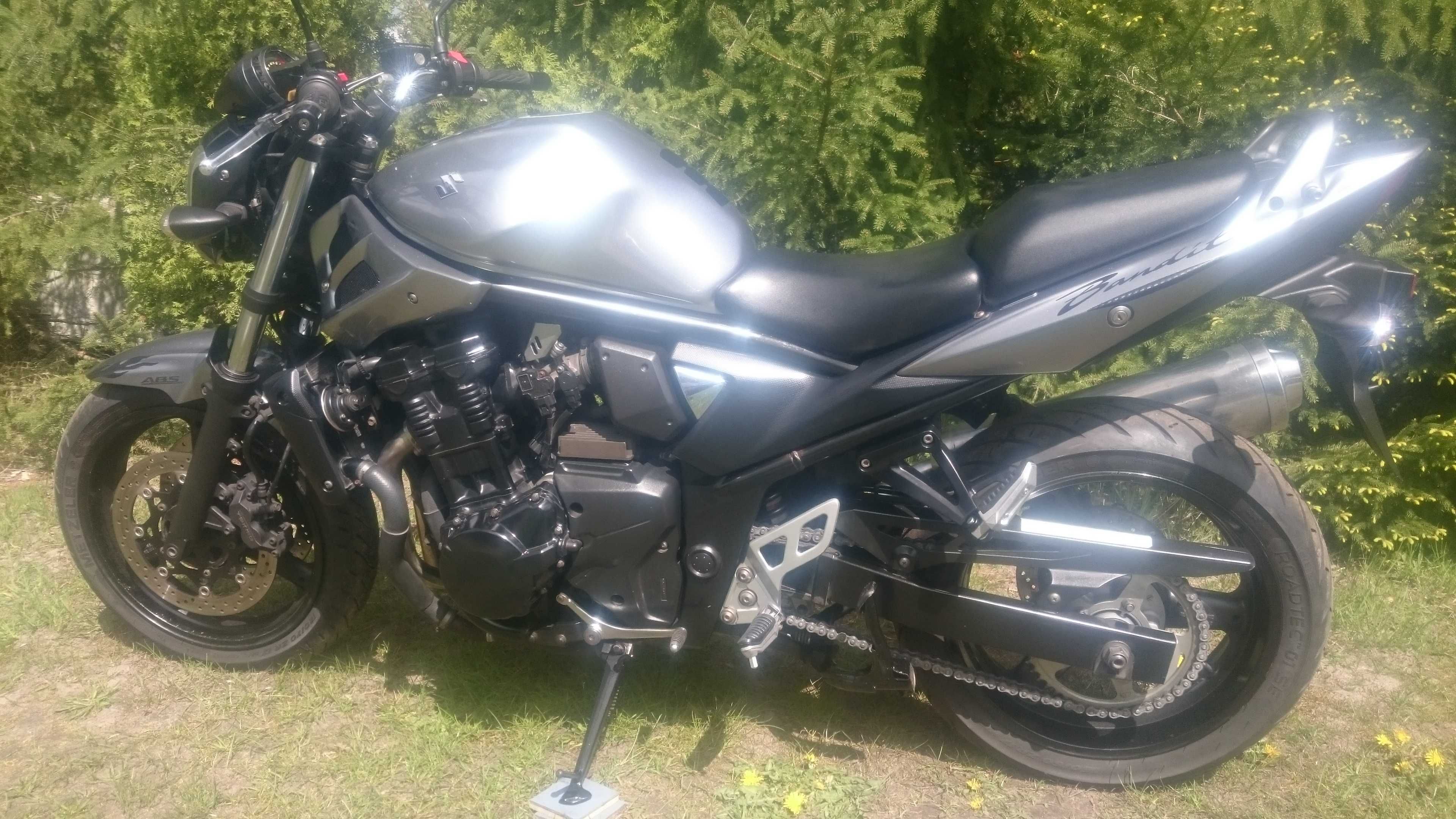 Suzuki Bandit 650 ABS LIFT 23TKM Wtrysk serwis nowe opony napęd Piękny