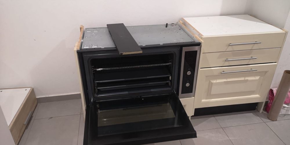Exaustor fogao formo e armarios
