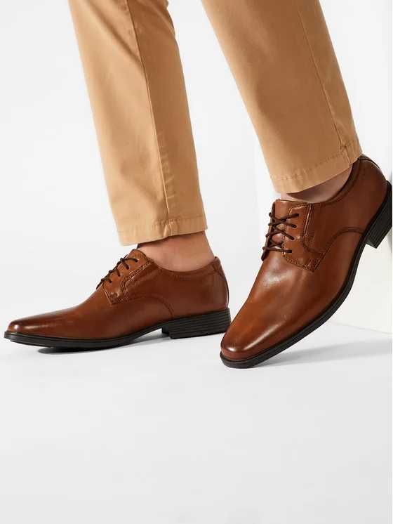 Туфлі дербі Clarks Tilden Plain 261300977 Коричневий EU 44.5