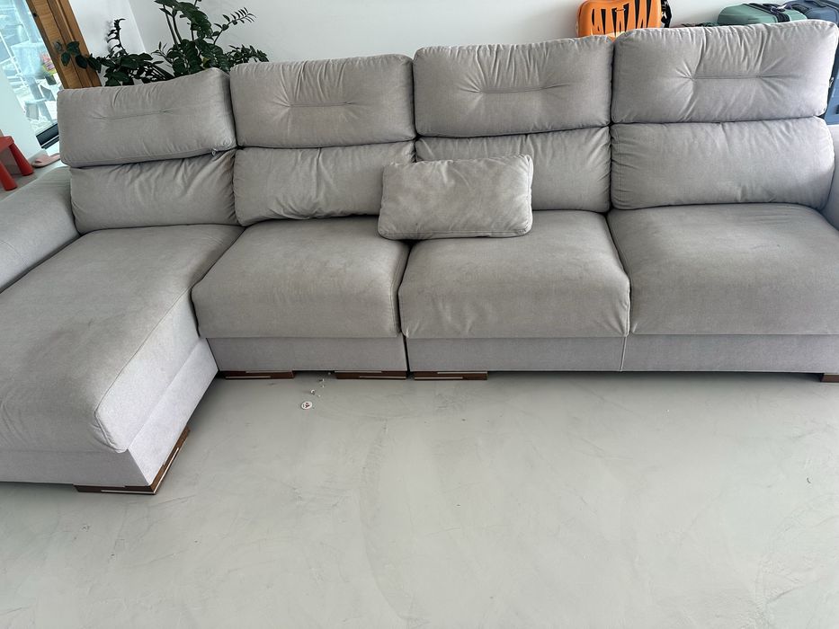 Sofa com chaise longue