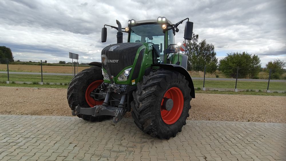 Fendt 828 Profi Plus ciągnik rolniczy - gwarancja do 03/2028 - 4340 MT