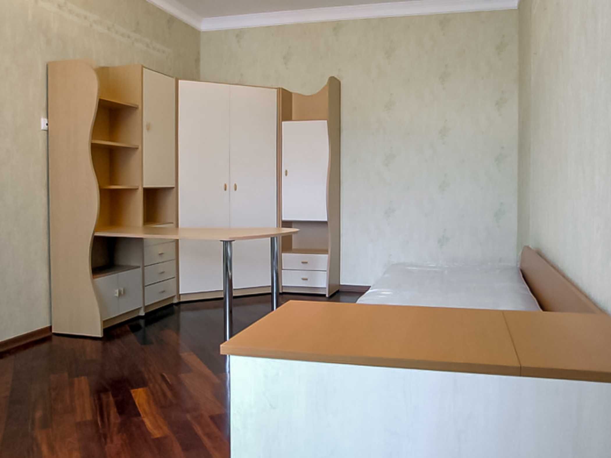 Оренда, квартири, Круглоуніверситетська, 3-5, 4 кімнати., 188 м, rent