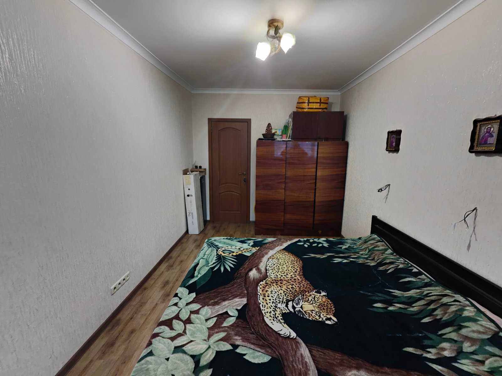 ПРОДАМ 4-ох кімнатну квартиру по вул.Калнишевського