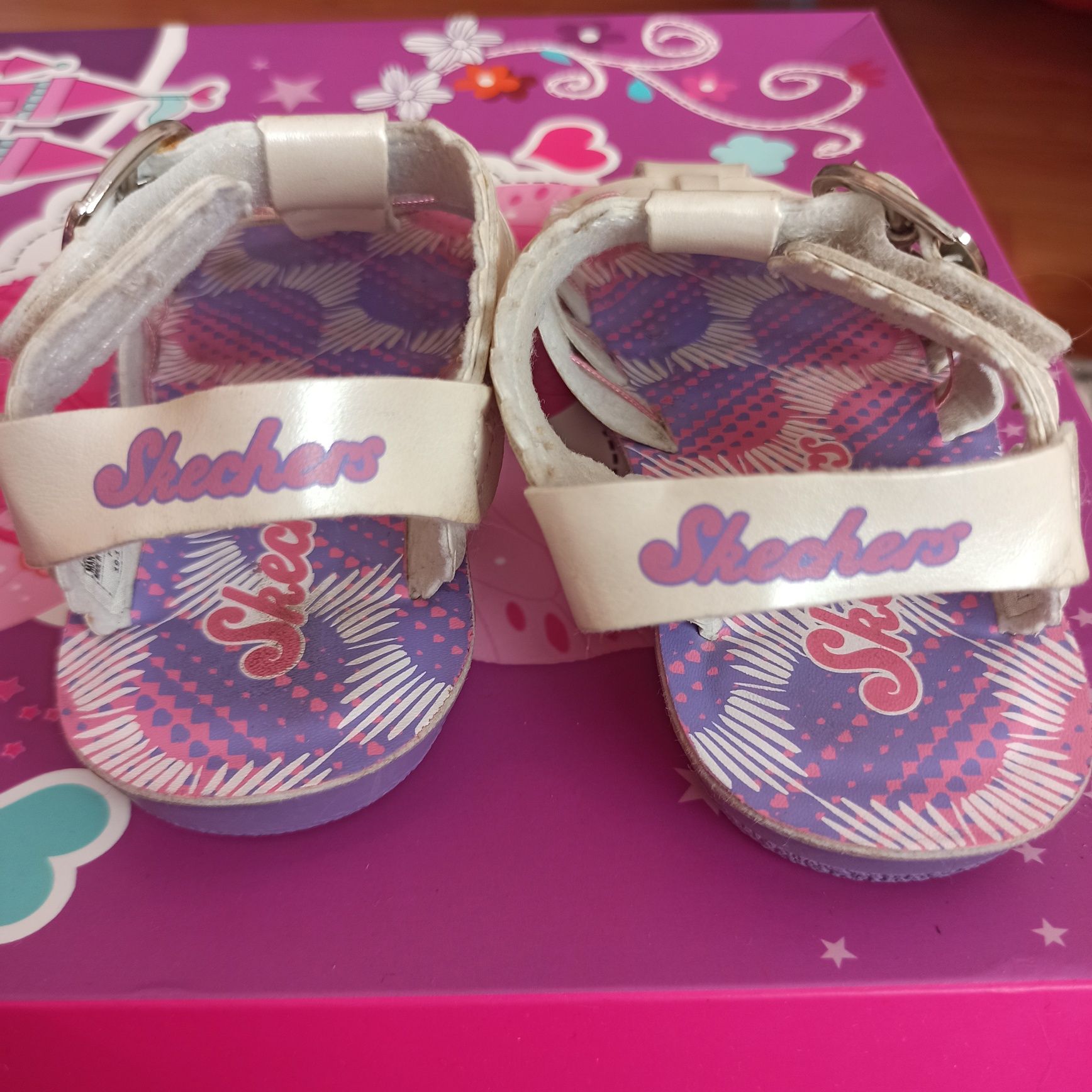 Sandałki Skechers 23