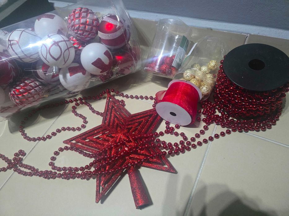 Ozdoby świąteczne bombki łańcuch gwiazda wstążka