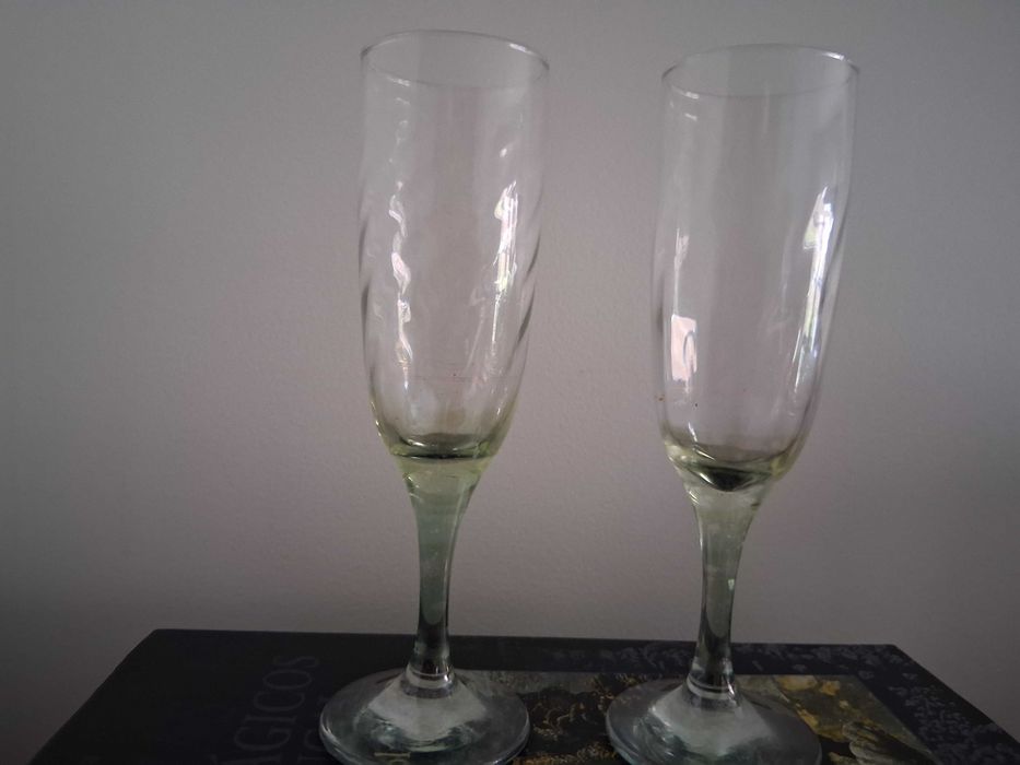 6 copos de champanhe coloridos (flutes) (Portes incluídos)