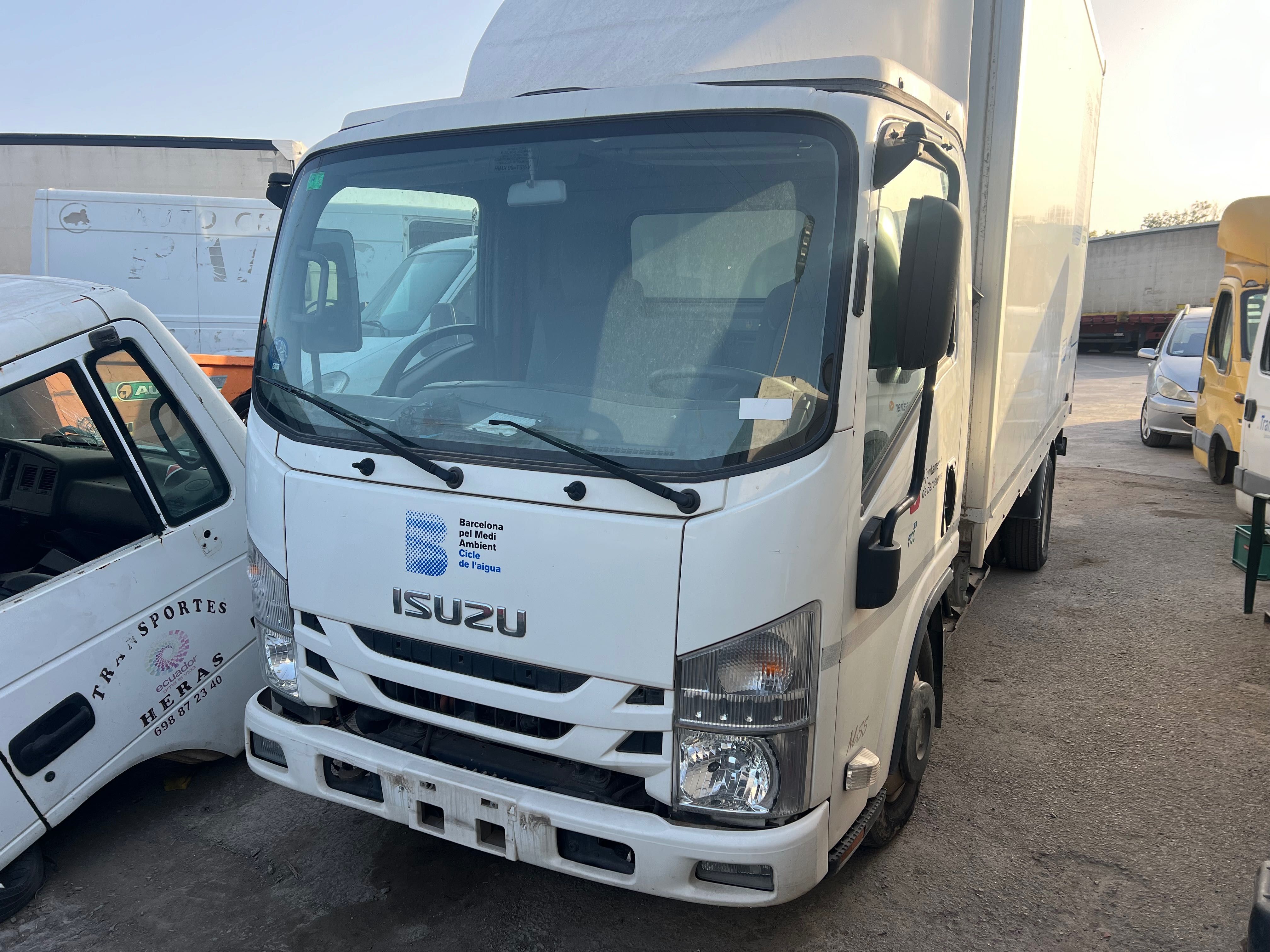 Isuzu M55 części Rama Zawieszenie Most Koła