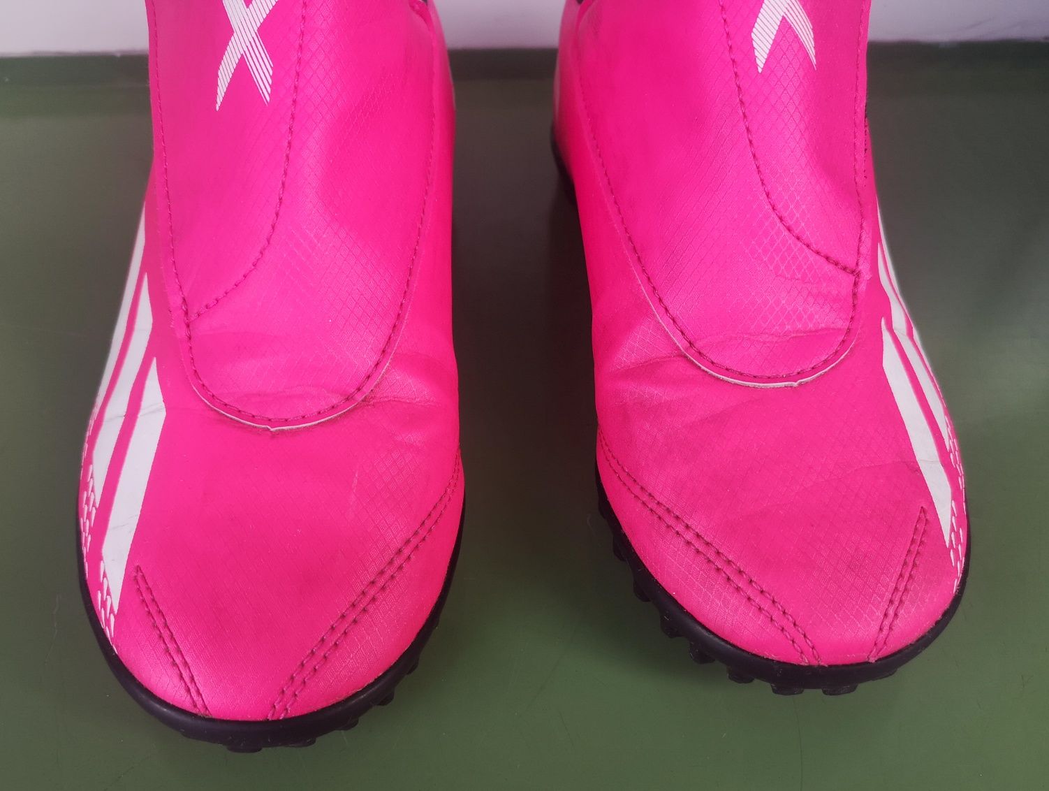Buty piłkarskie do Piłki nożnej Korki Turfy na murawę Różowe r. 33,5