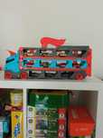 Hot wheels city wyścigowy transporter pojazd auto plus duży tor