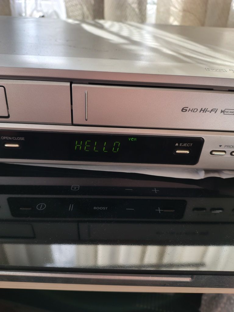 Odtwarzacz combo dvd i VHS LG