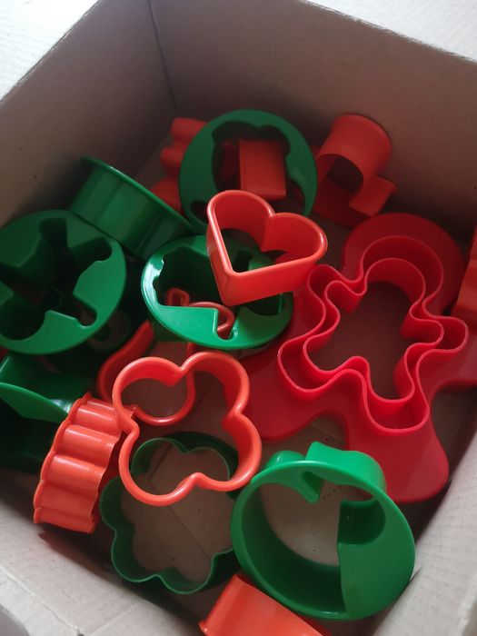 Різне приладдя для кухні