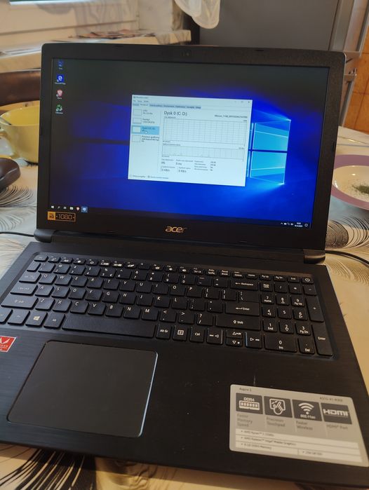 Acer aspire 3 a315 Ryzen 5 2500U 8gb RAM 256 SSD m2