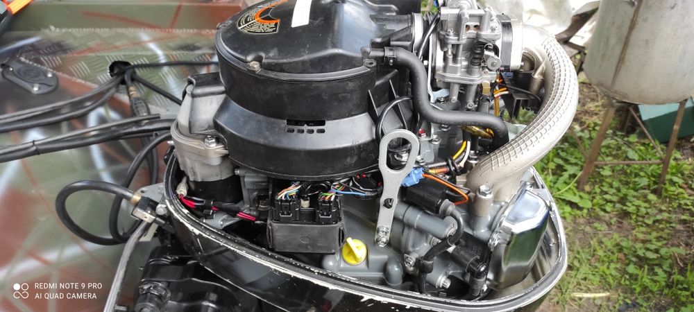 Лодка Крым (Крим) с мотором Suzuki DF-25 V-twin.