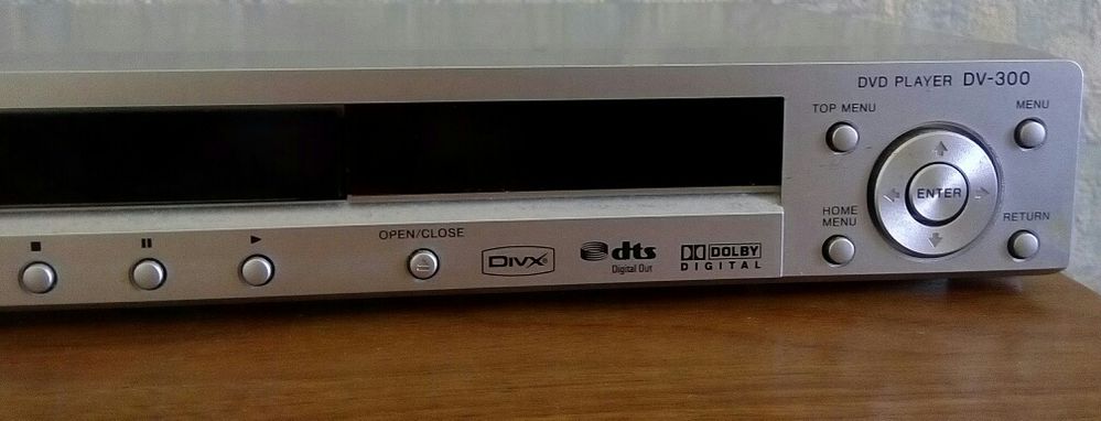 DVD -плеер Pioneer DV-300