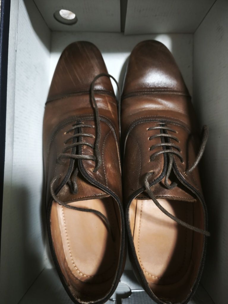 Sapatos clássicos