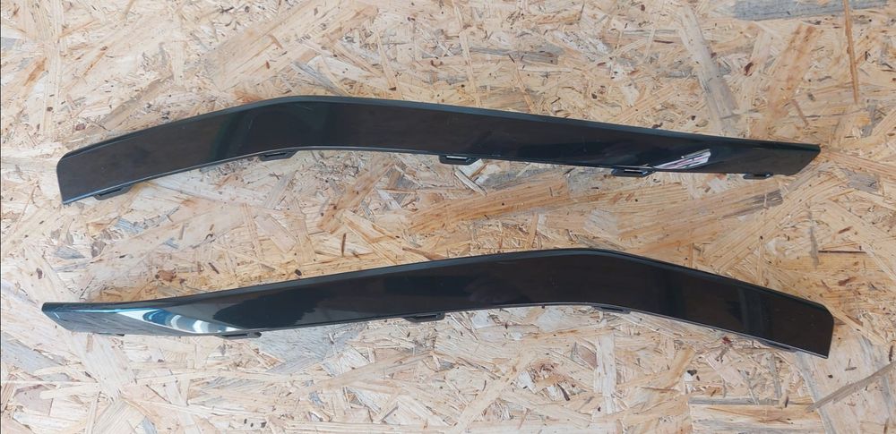 Vw Pasat B8 R-LINE Listwa lew praw przód 3G0.854.321.C 3G0.854.322.C.