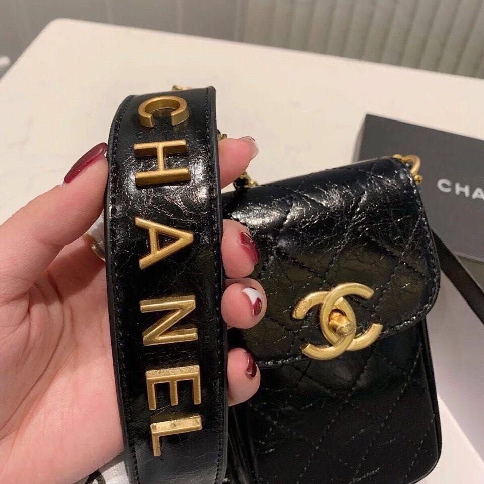 Сумка Chanel для телефона