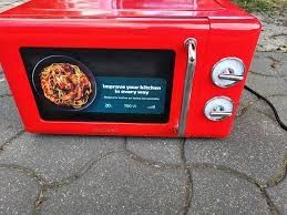 Mikrofalówka czerwona 700W kuchenka mikrofalowa 20l