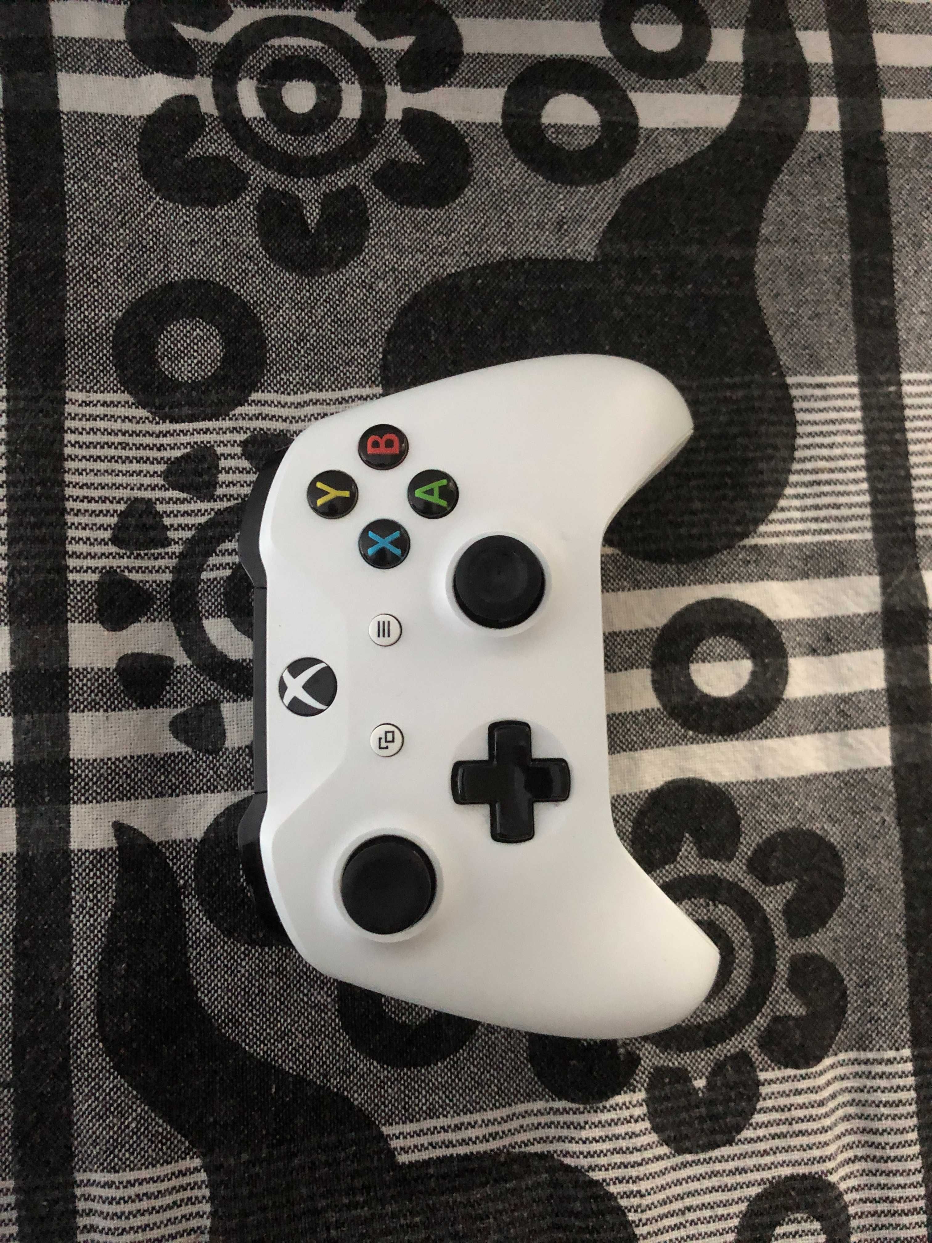 Xbox One S 1TB Branco
