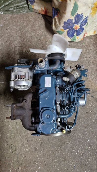 Silnik kubota d722