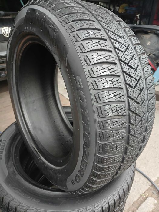A987. PIRELLI SOTTO ZERO 3 225/55/16 opony zimowe