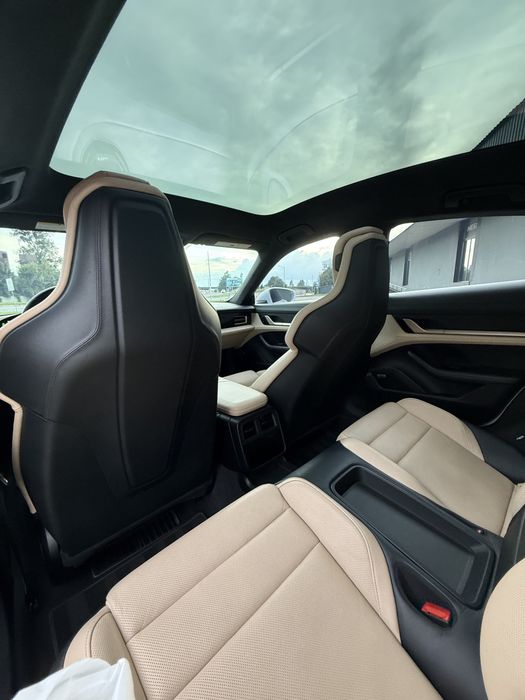 Porsche taycan turbo