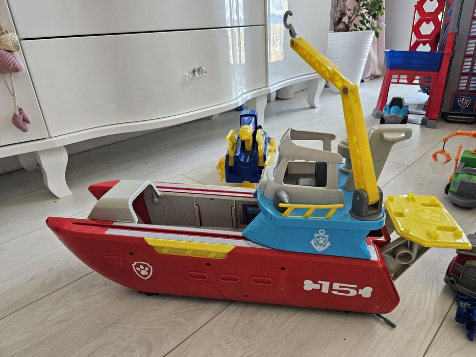 Psi patrol zestaw autka Wielka Baza stan idealny