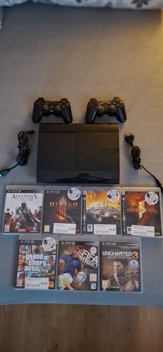 PlayStation 3 + 6 gier + 2 pady - Super zestaw!