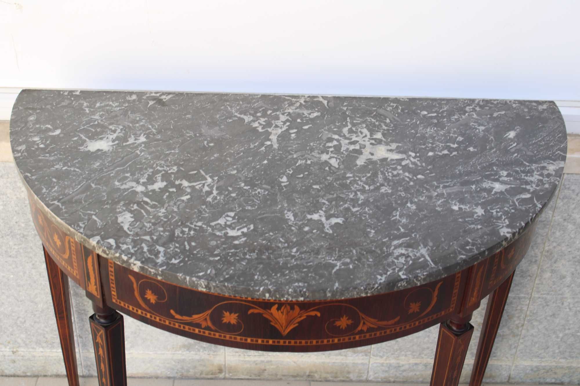 Mesa Dona Maria 1/2 Lua de encostar, embutidos pau Santo, Rosa e Cetim