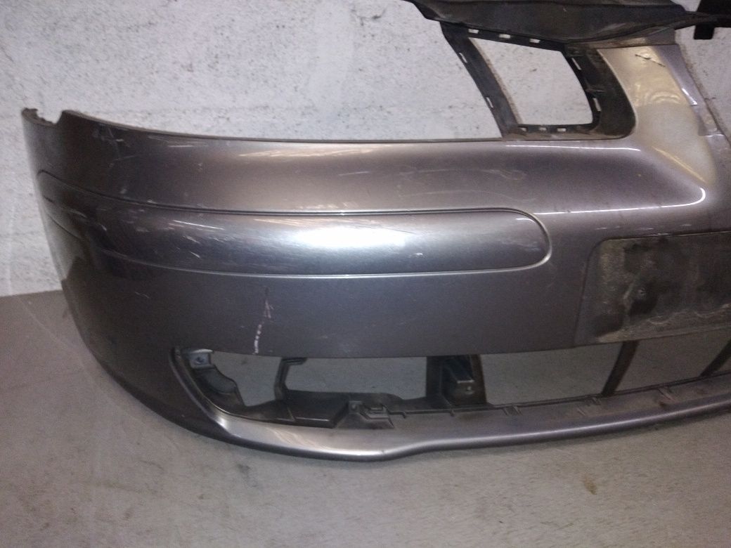 Vendo Para-choque de frente Seat Ibiza 6L ano 2002 /04