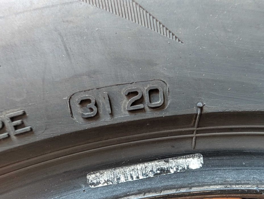 Bridgestone Blizzak LM005 225/55R18 102V #113