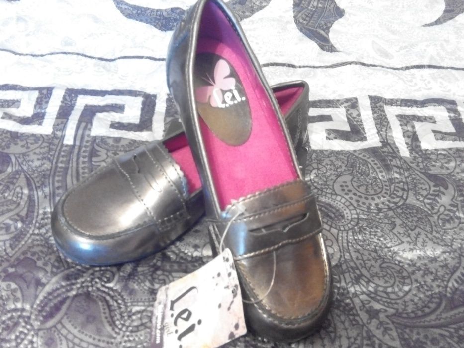 Туфли новые р. 31 нарядные брендовые для девочки
