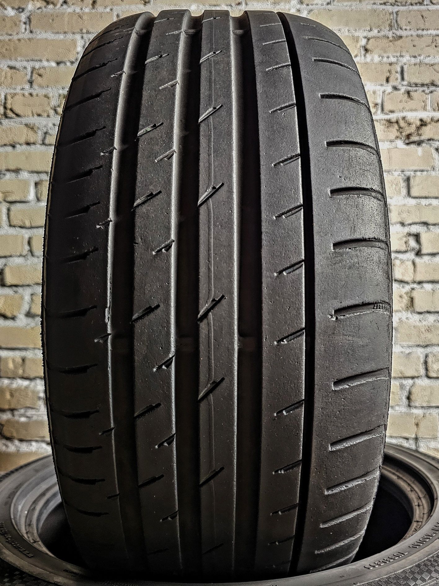 Пара 235/45r17 Continental | 6.5mm | 2023 | Germany | Преміум шини/2шт