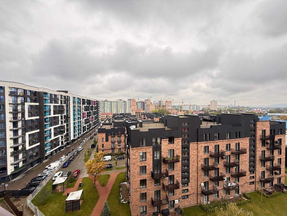 Видова 2.5 кім з ремонтом в обжитій новобудові!