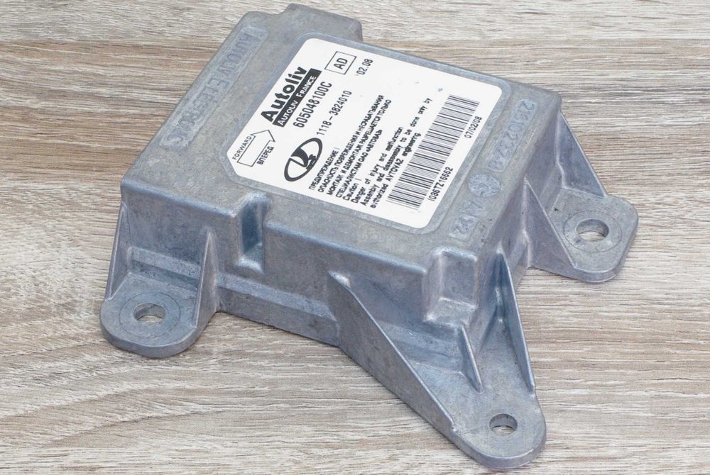 Электронный Блок управления AirBag Lada Kalina 1118-3824010 605048100C